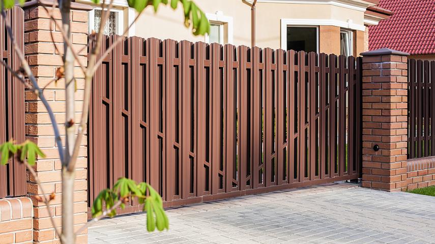 ворота из штакетника в Геленджике